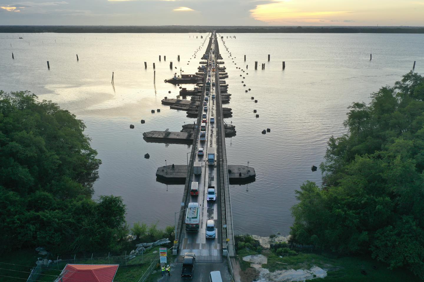 Old Demerara Harbour Bridge - Floating Structure
